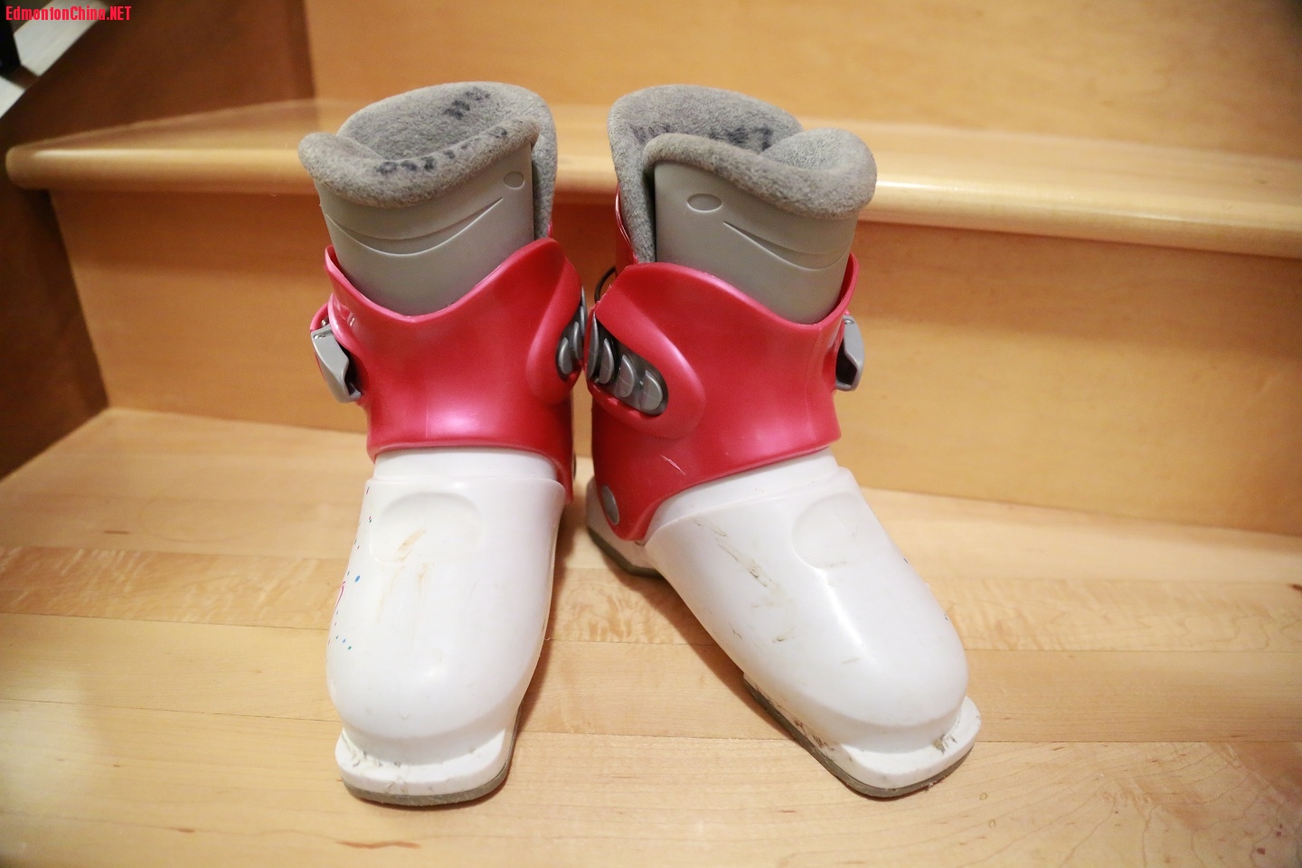Ski Boots-1.jpg